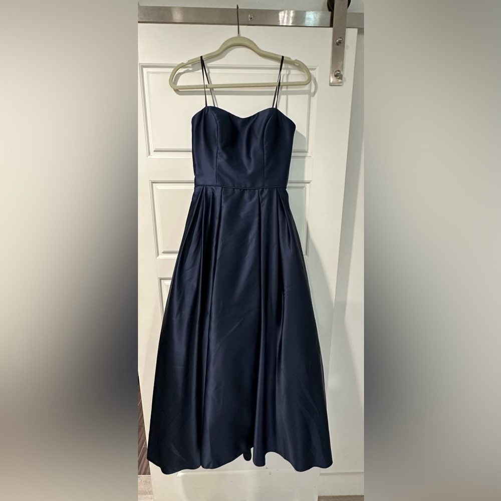 Navy Blue Betsey and Adam dress, great for Hoco ✨Has Pockets✨